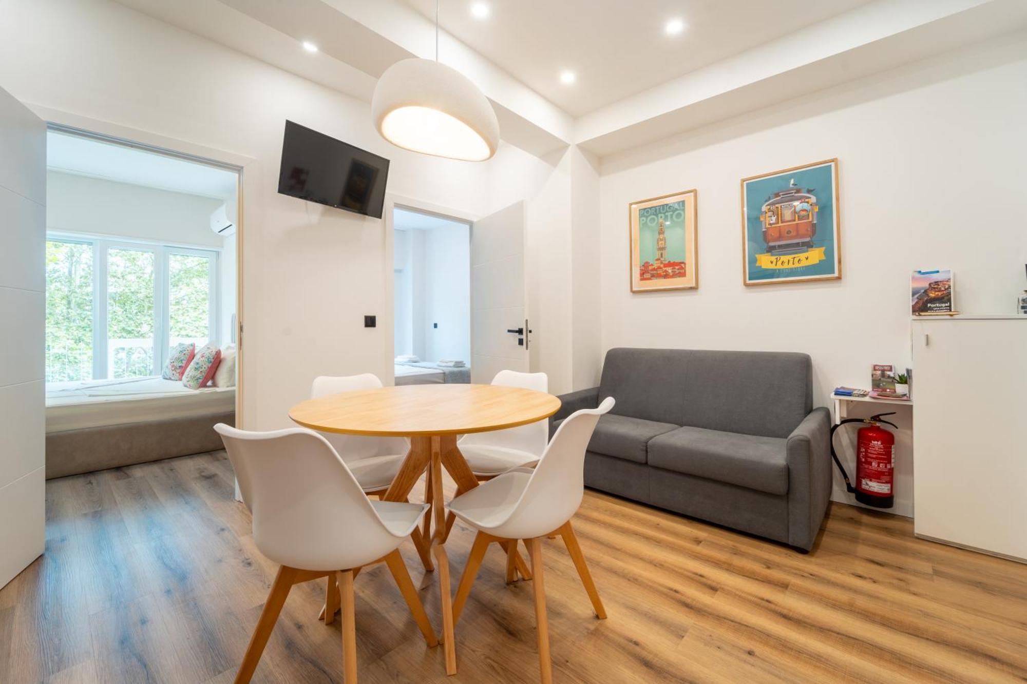 Casa Flores - 2 Bedroom, Lift, Ac, Car Parking - Extra ปอร์โต ภายนอก รูปภาพ